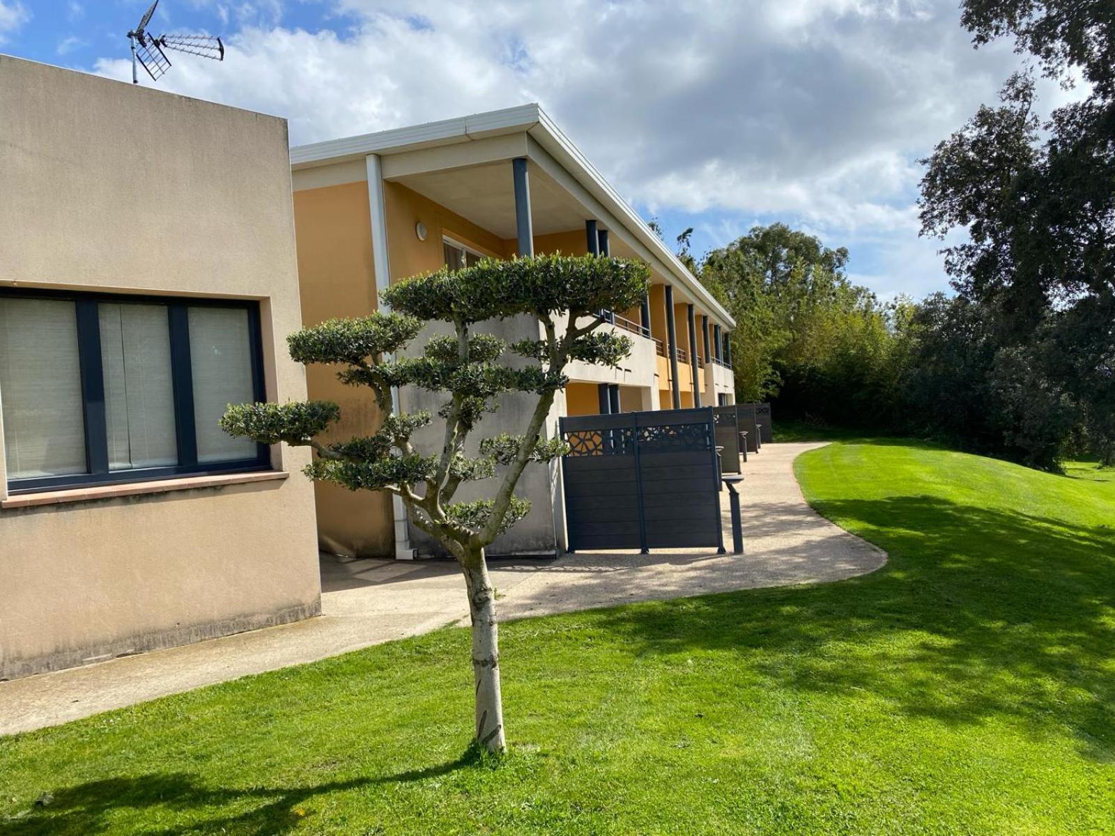 Residence Du Golf Nîmes Exterior photo